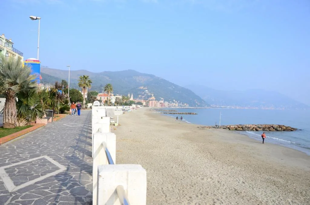 Hotel Mignon 50 MT DALLA SPIAGGIA E DALL’ISOLA PEDONALE — foto 6
