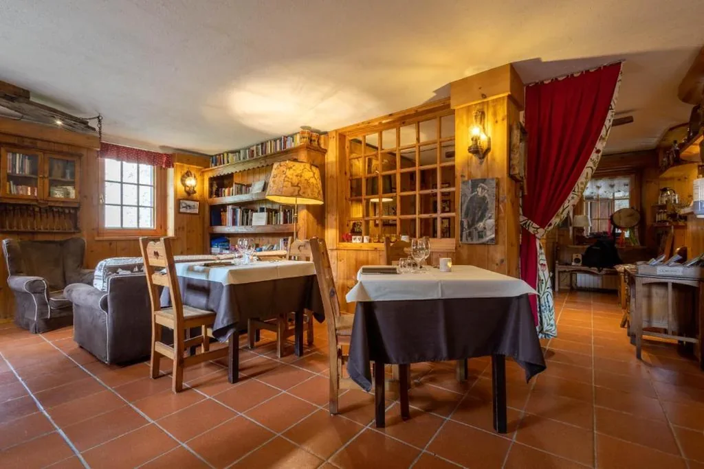 Hotel Petit Dahu – Chambres et Restaurant — foto 4