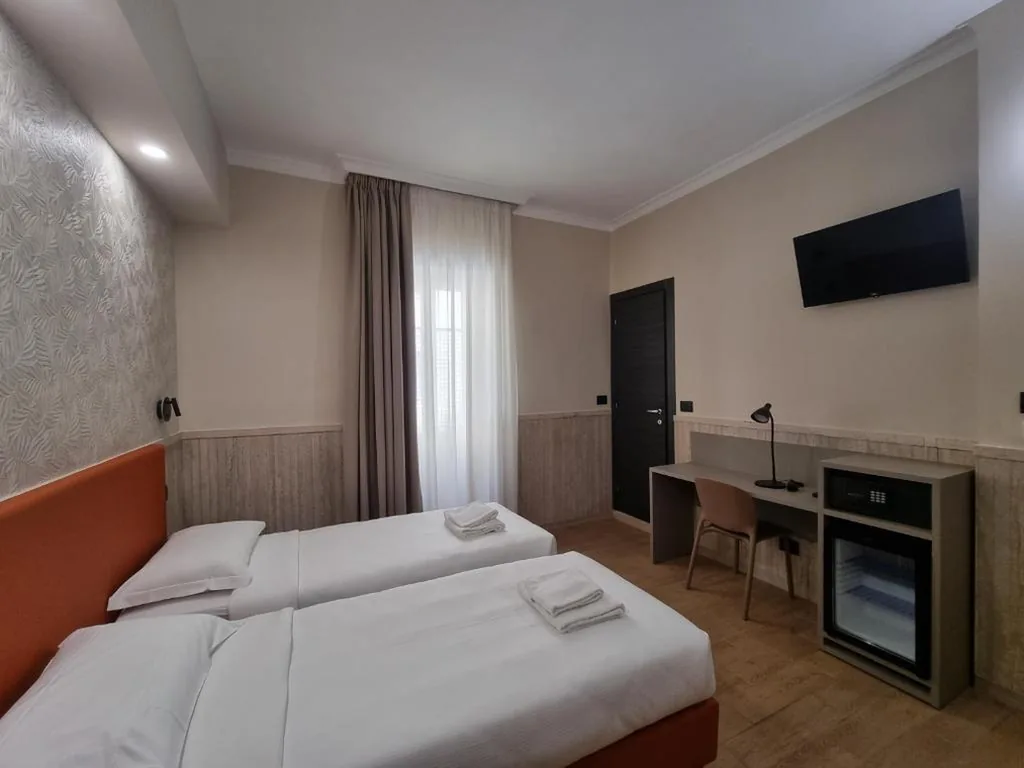Hotel Pyramid