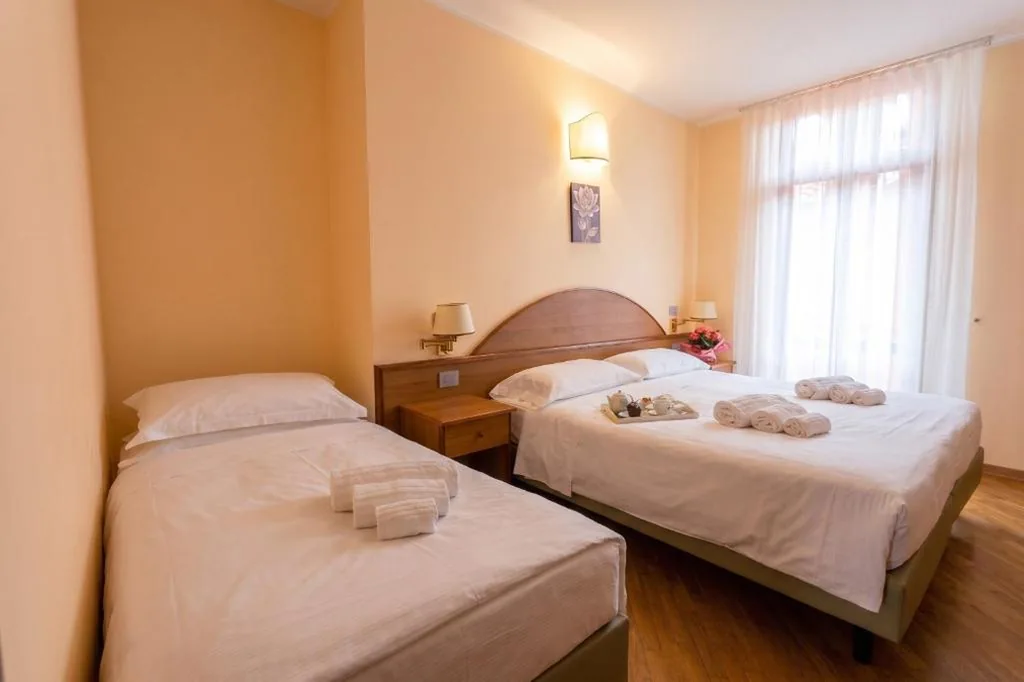 Hotel Saini with Air conditioning — foto 5