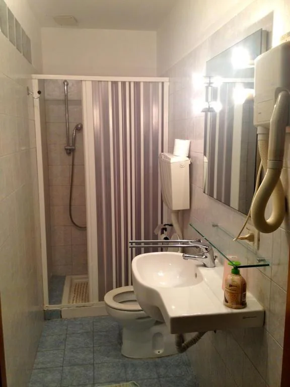 HOTEL SARA — foto 3