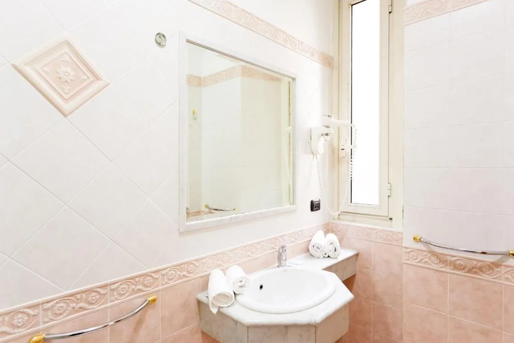 Hotel Suite Caesar — foto 7