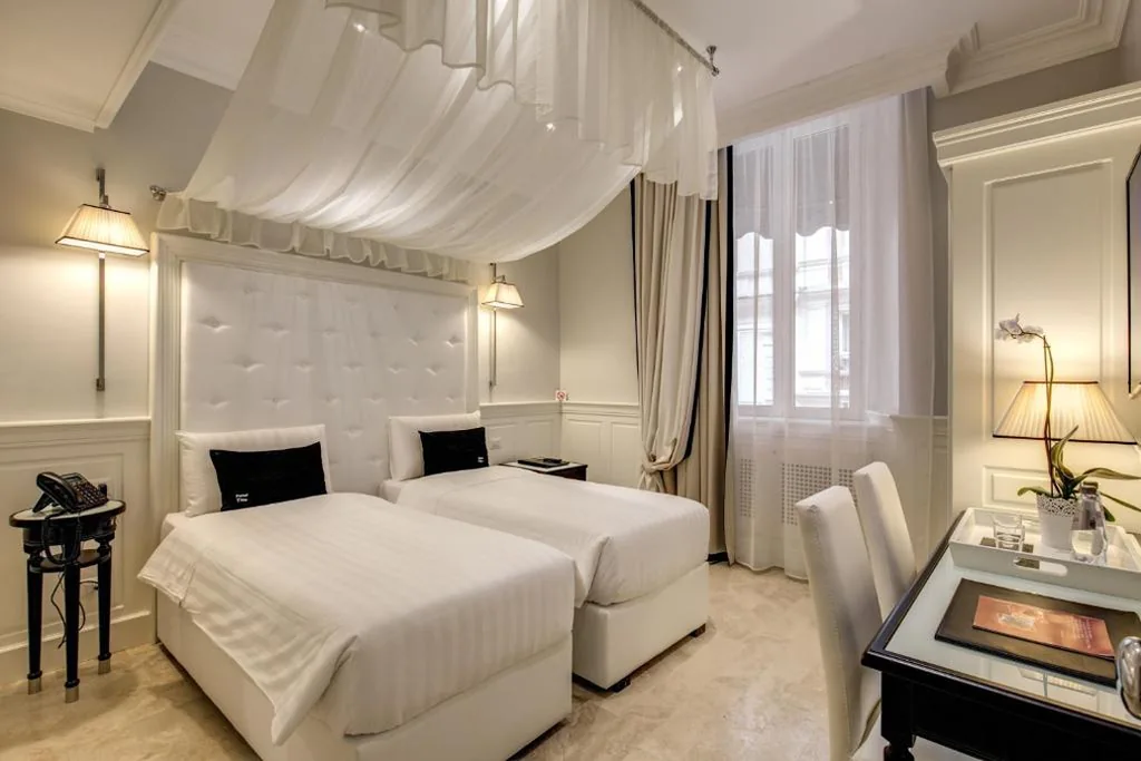 Hotel Tito
