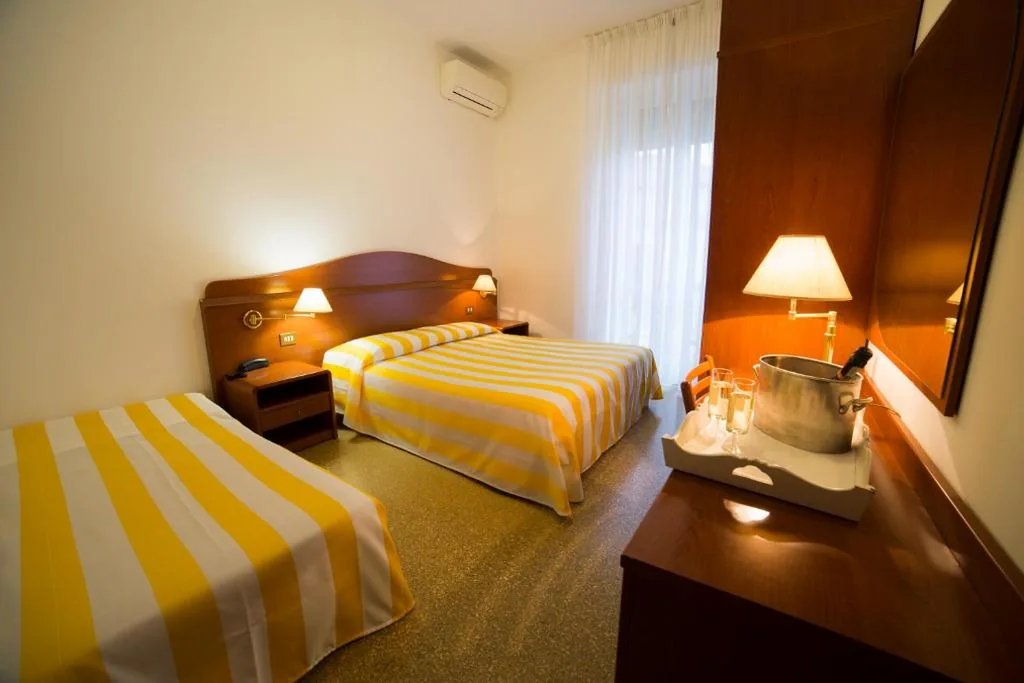 Hotel Villa Gloria — foto 6