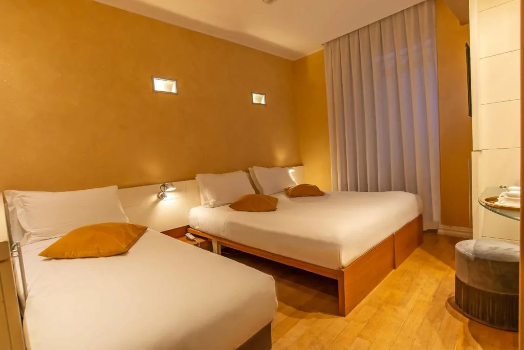 Hotel White — foto 8