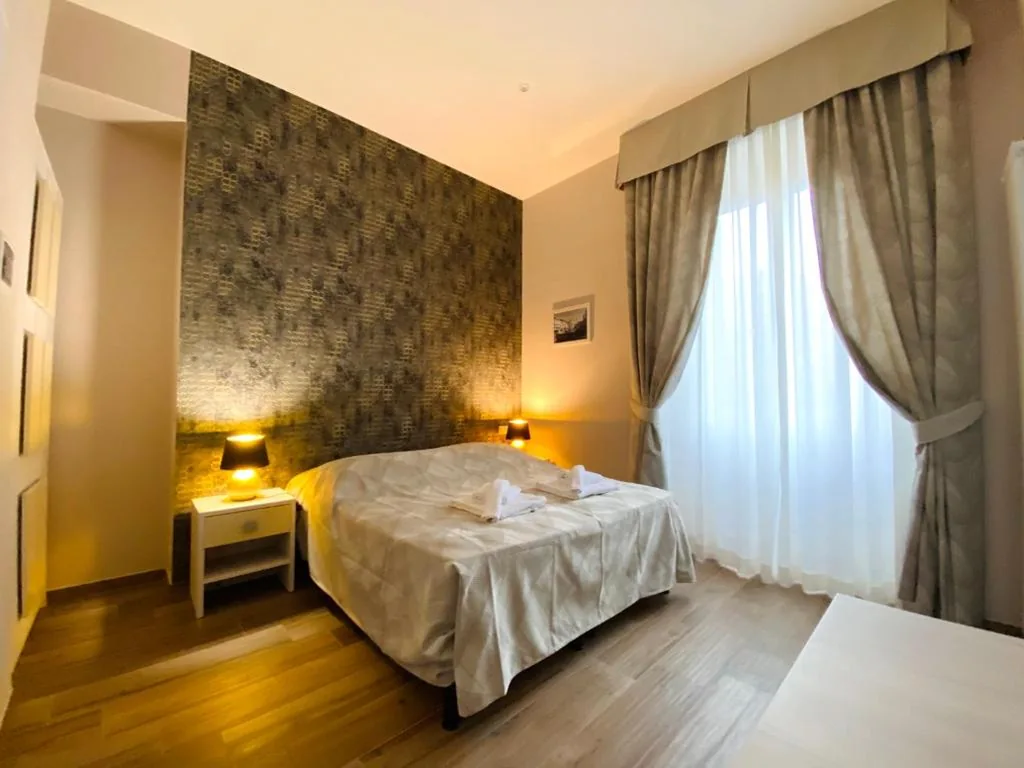 Hotelier 51