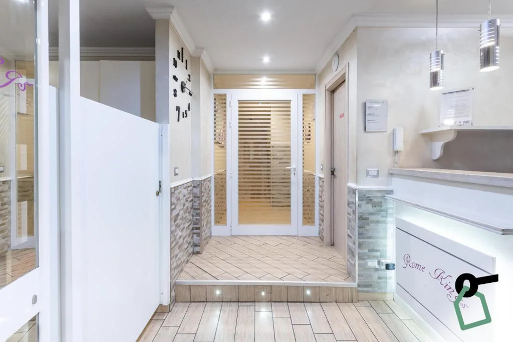 HOTIDAY Room Collection – Roma Barberini — foto 6