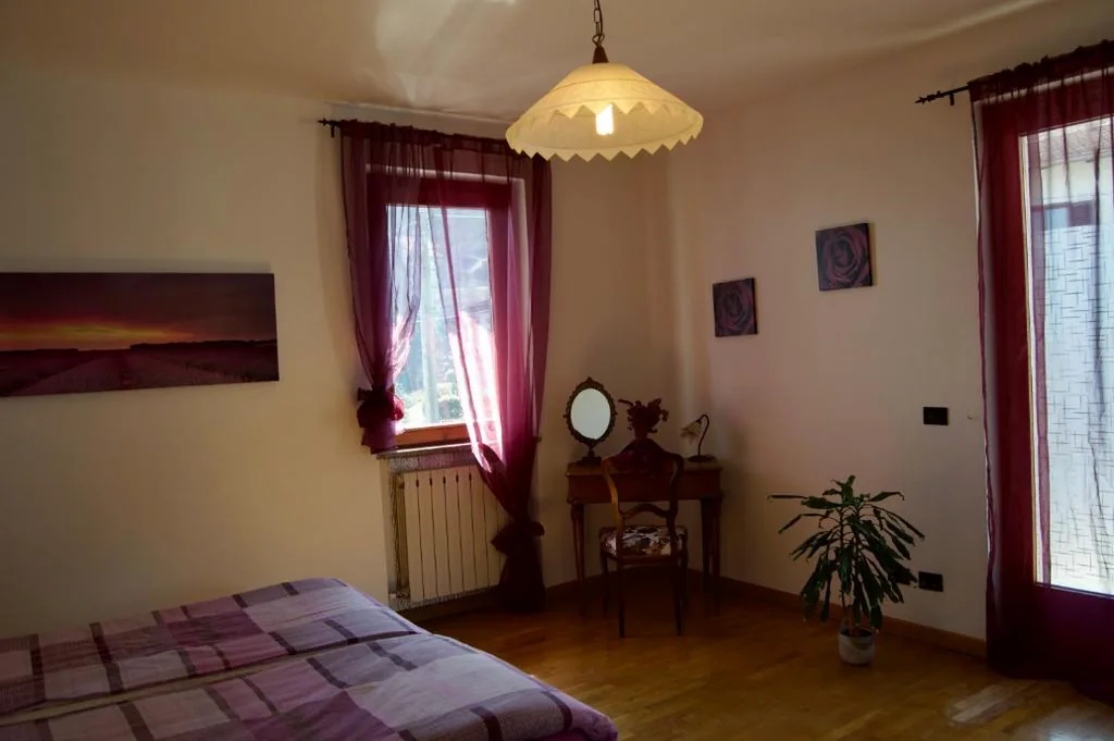 Il lago e la collina — foto 7