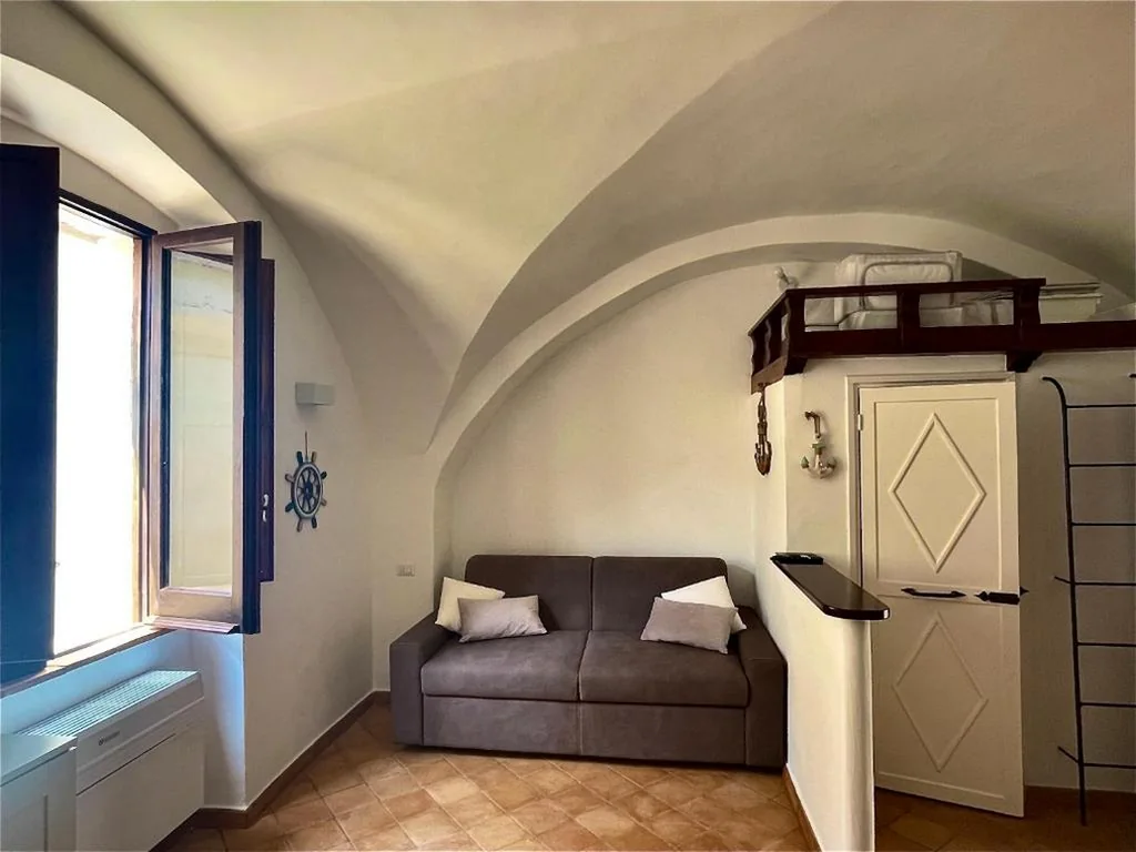 Il Mare Nel Pozzo Sperlonga Centro Storico Tutti i servizi sotto casa, a 100 mt dal mare Parcheggio multilivello adiacente, lasci la macchina e fai tutto a piedi! — foto 7