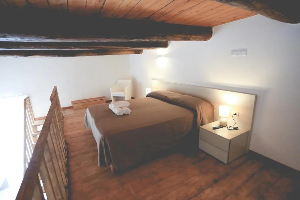 IL VIAGGIATORE VIA INDIPENDENZA B&B