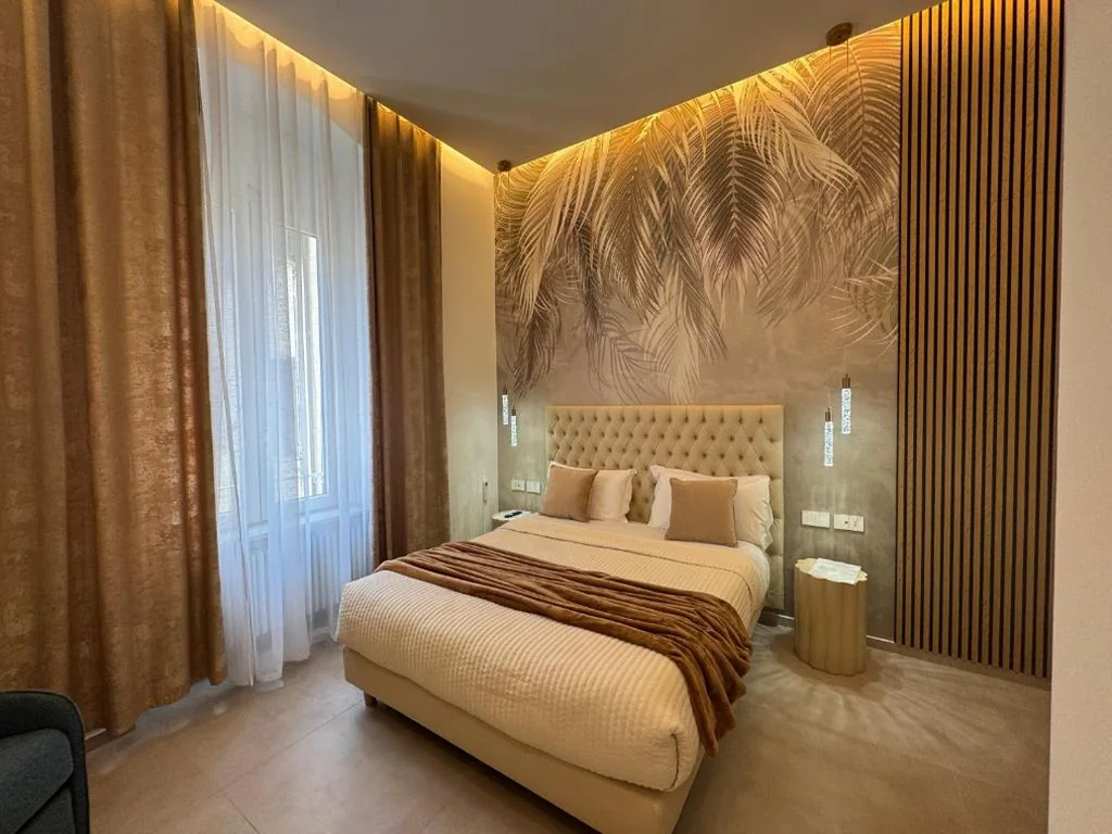 J & R Guest House