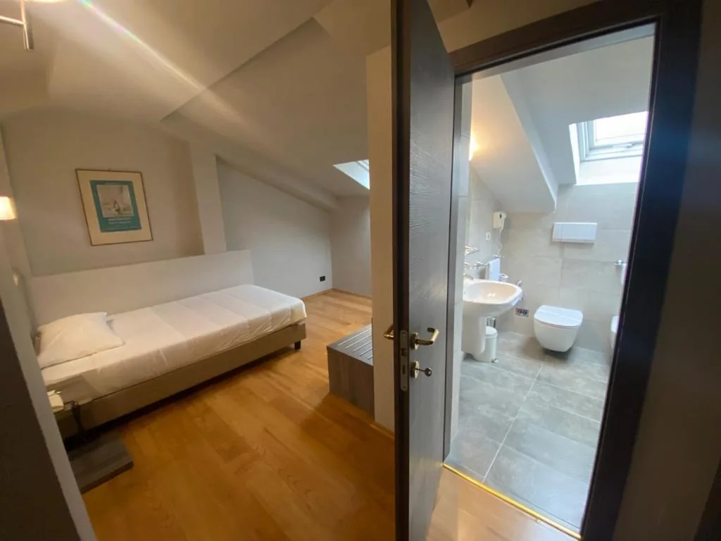 Jet Hotel — foto 3