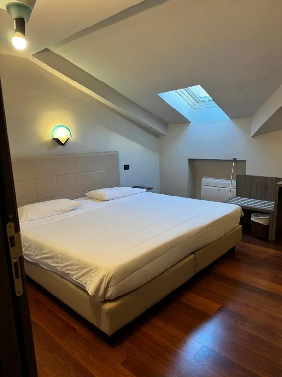 Jet Hotel — foto 8