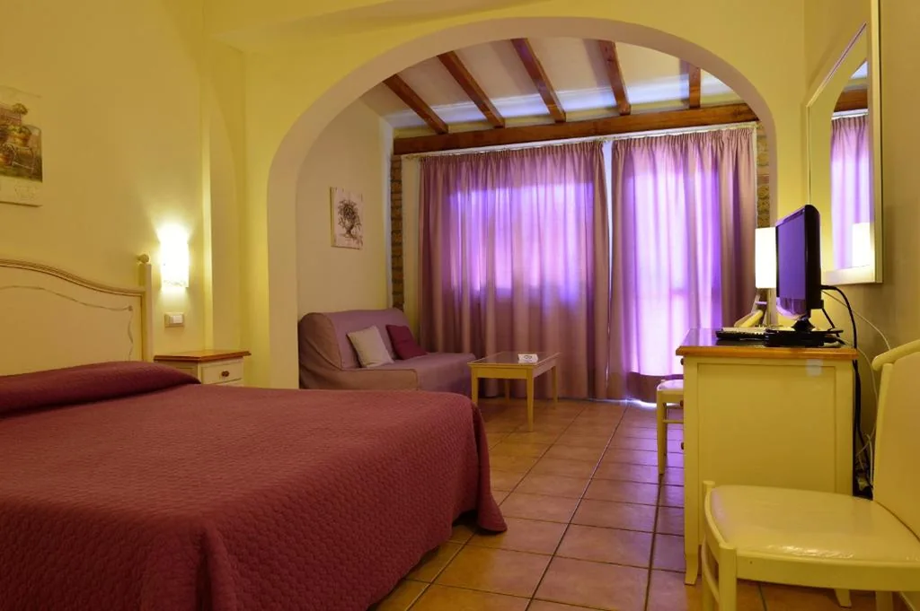Junior Suite (2 Adults) — Hotel Acquasanta