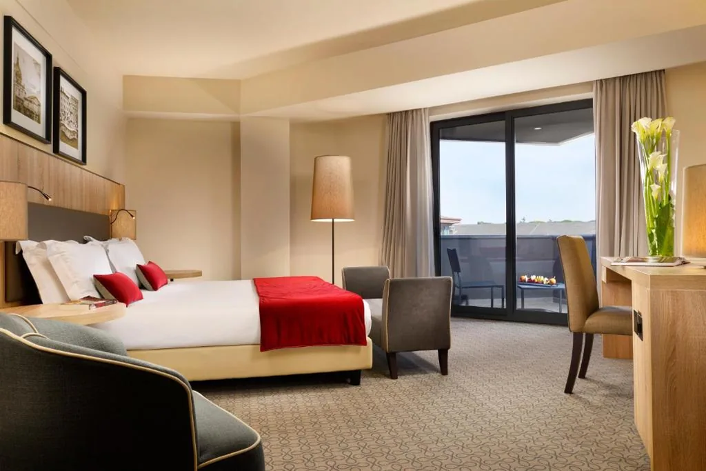 Junior Suite — A.Roma Lifestyle Hotel