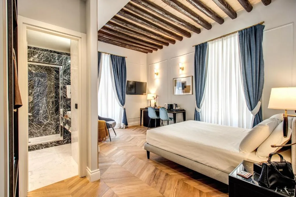 Junior Suite Angolare — Babuino Palace&Suites