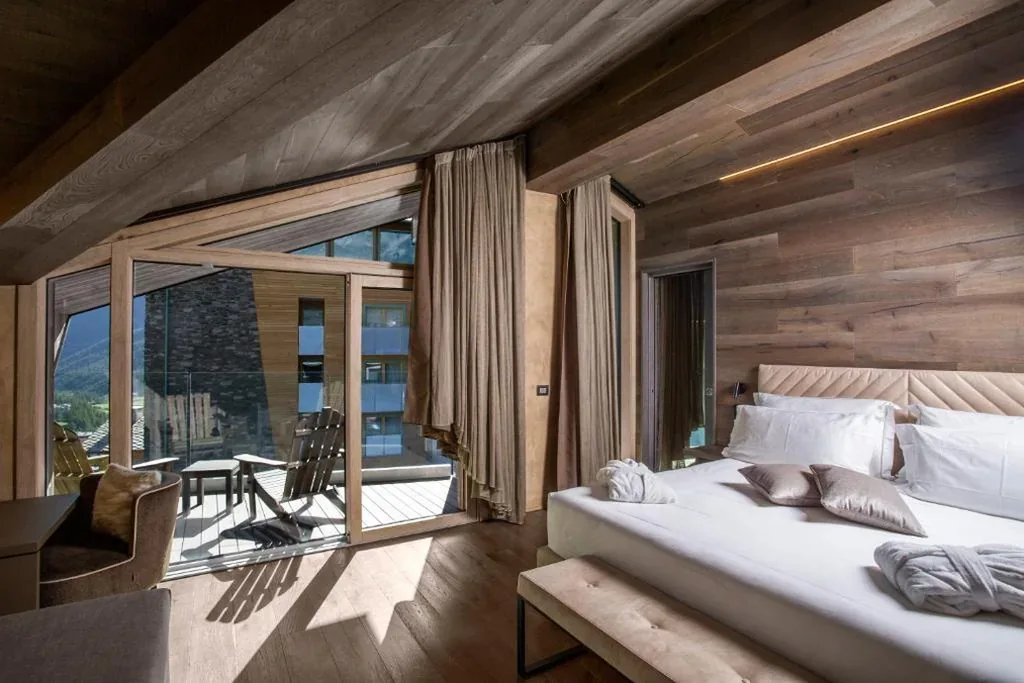 Junior Suite — Bergman Mountain Hotel