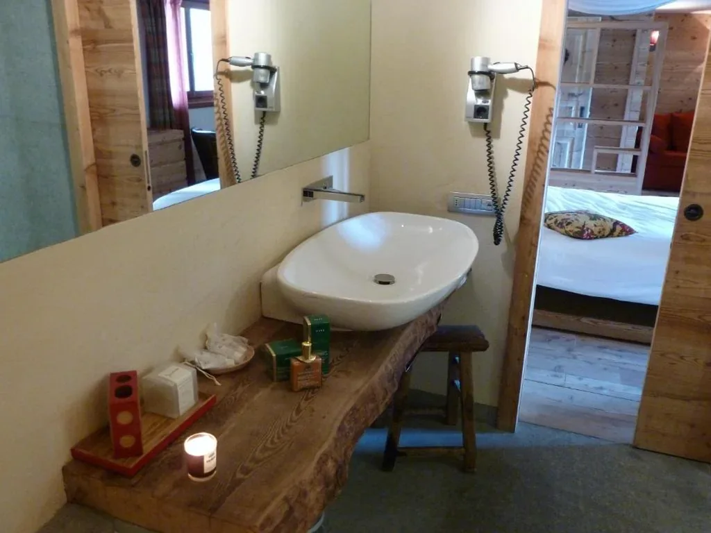 Junior Suite — Chalet Eden Eco Hotel, Restaurant & Wellness