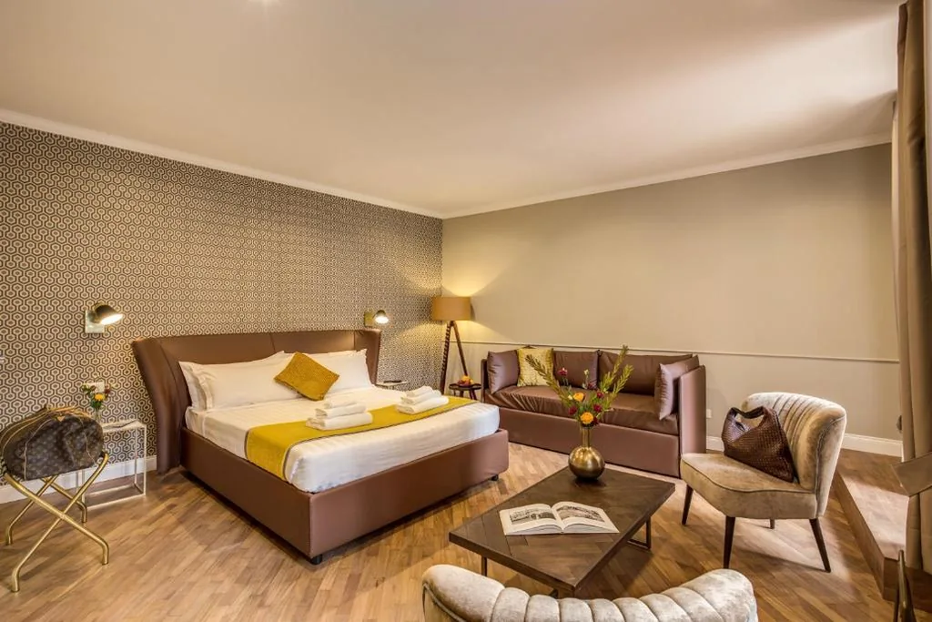 Junior Suite — Charme Spagna Boutique Hotel