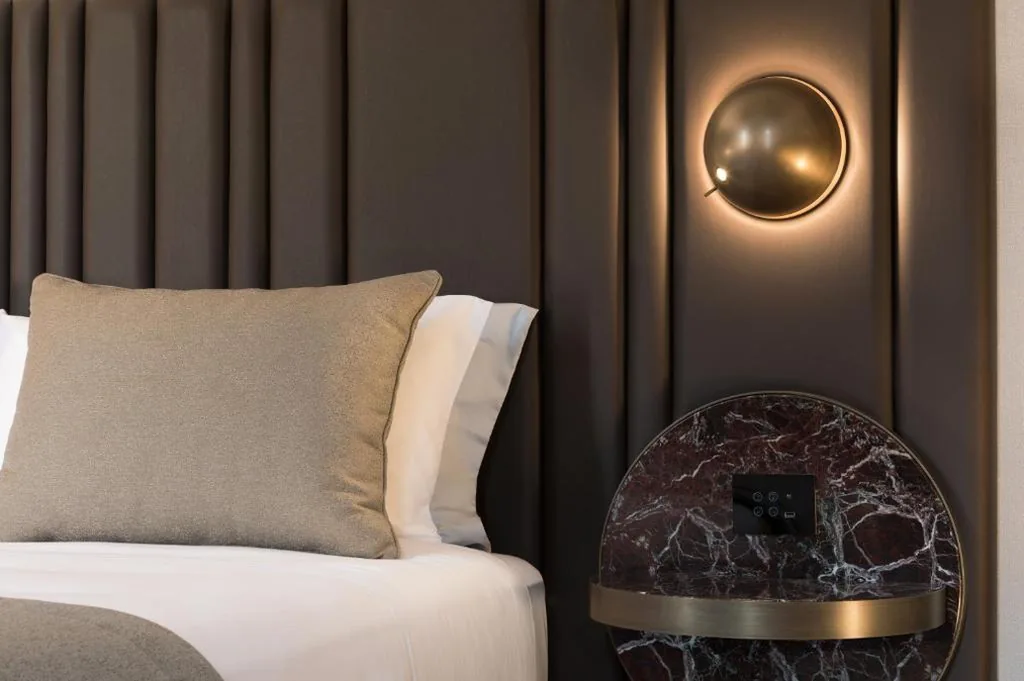 Junior Suite con 1 Camera con 2 Letti Matrimoniali — The Pantheon Iconic Rome Hotel, Autograph Collection