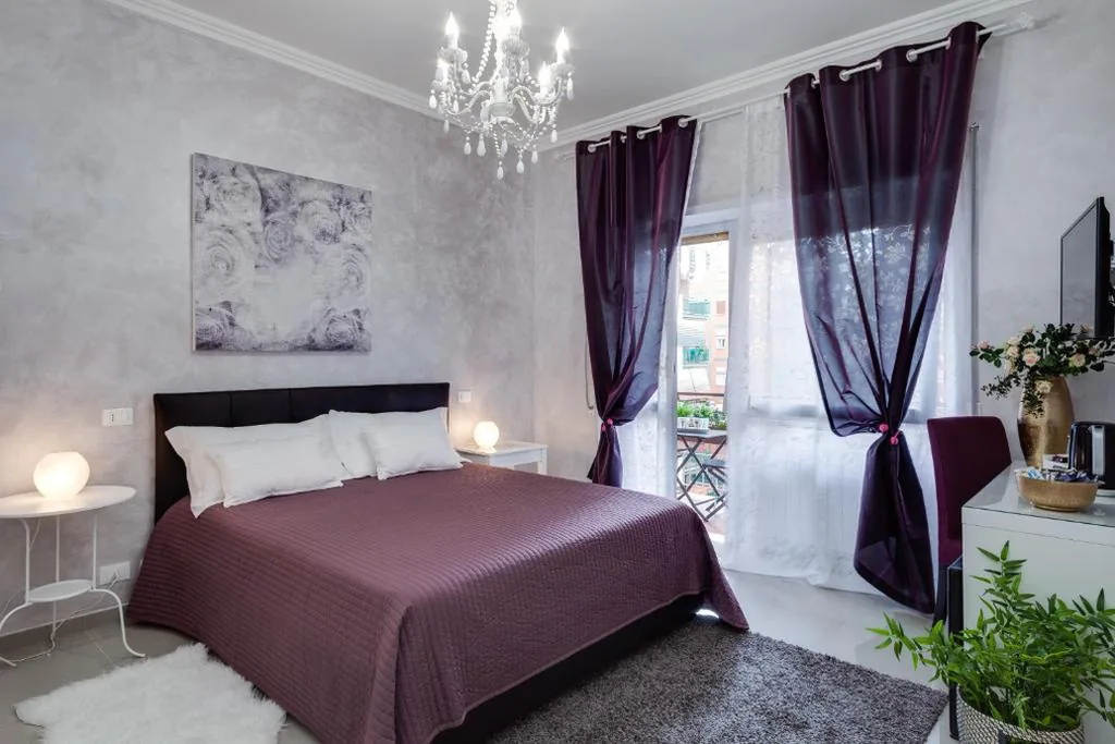 Junior Suite with Balcony — Dreamsrome Suites
