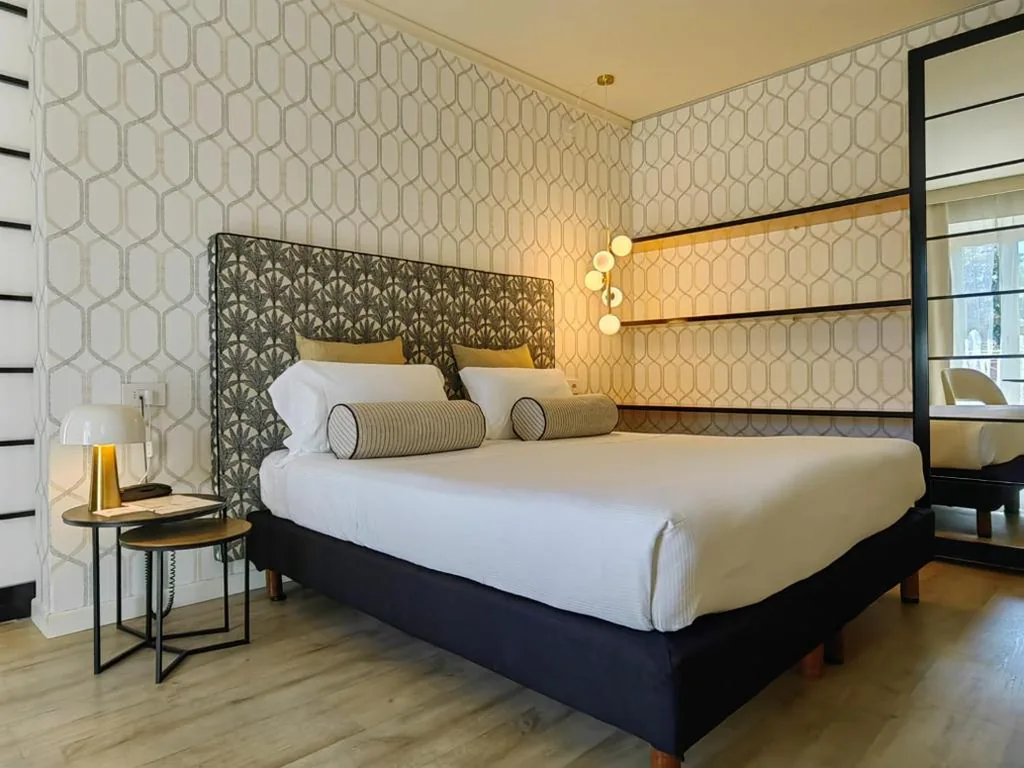 Junior Suite with Balcony — Hotel Ancora