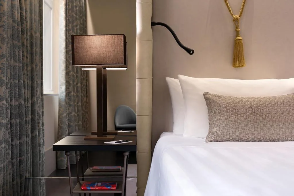 Junior Suite con Letto King Size e Vista sulla Città — Sina Bernini Bristol, Autograph Collection