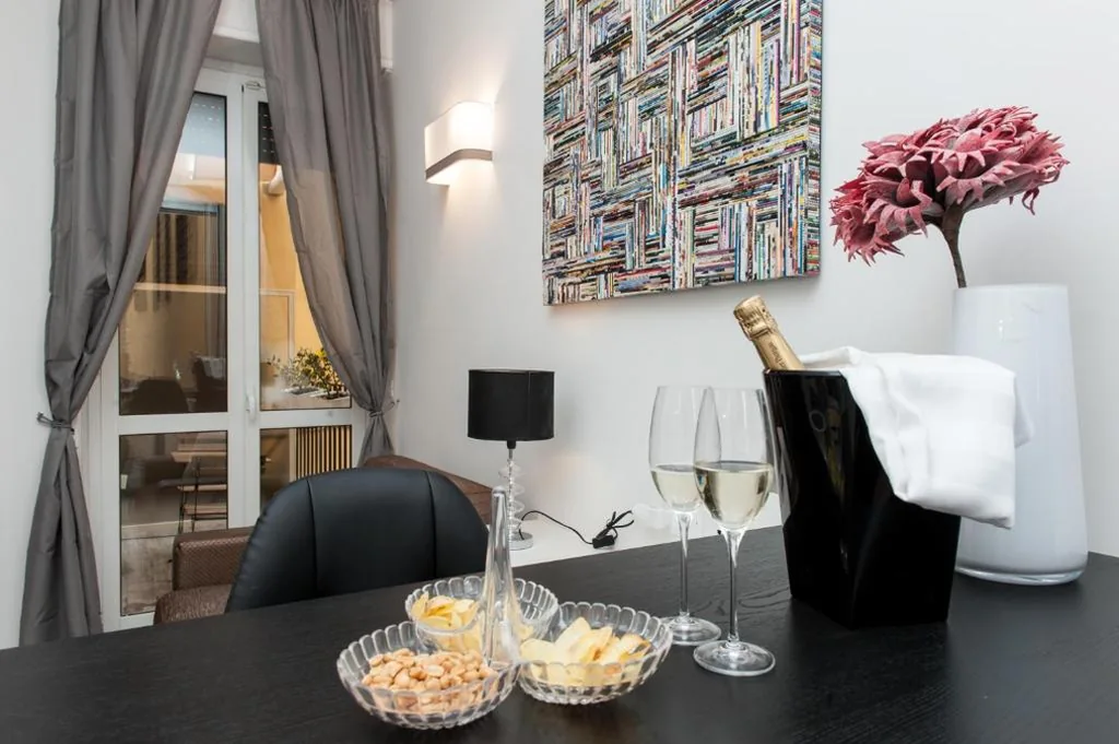 Junior Suite with Terrace — Brunelleschi Holidays Hostel