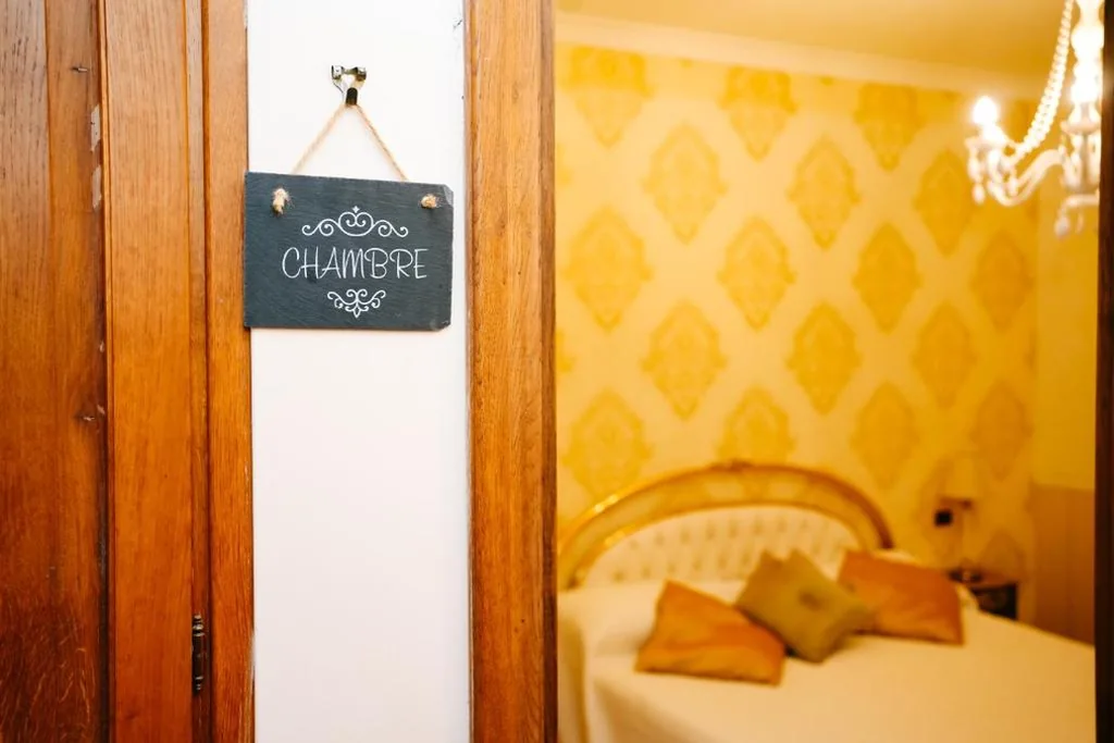 Junior Suite con Terrazza — PEPEROSA Rooms and Events – Peaceful countryside escape with pool, private parking, just minutes from the sea, Anzio and Nettuno