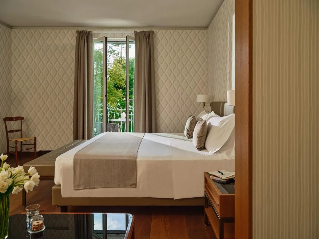 Junior Suite con Vista Giardino — Grand Hotel Miramare