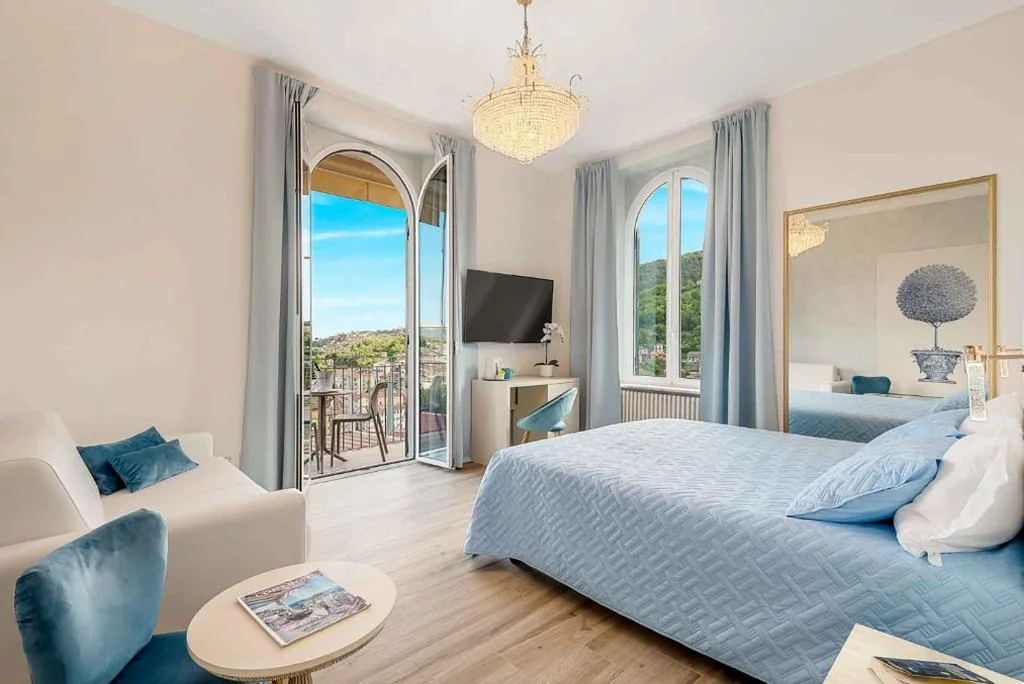 Junior Suite con Vista Mare — Dreams Guest House