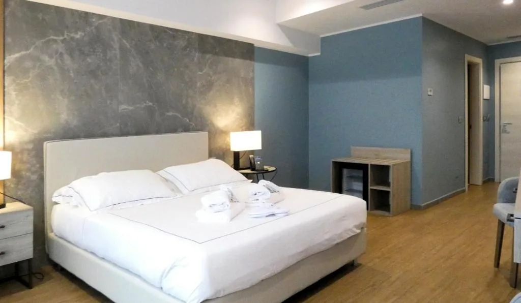 Junior Suite con Vista Mare — Hotel Byron