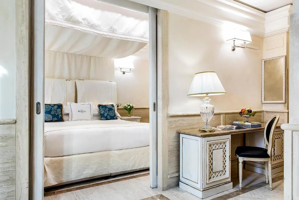 Junior Suite con Vista Piazza — Hotel Barocco