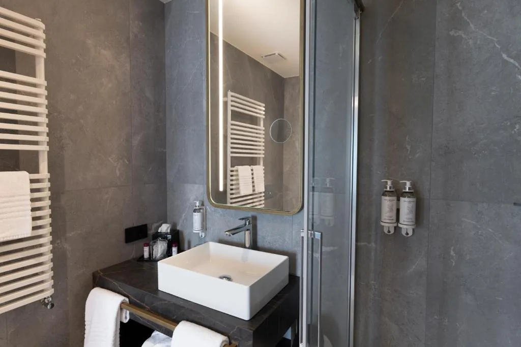 Junior Suite Deluxe — 3T Boutique Hotel