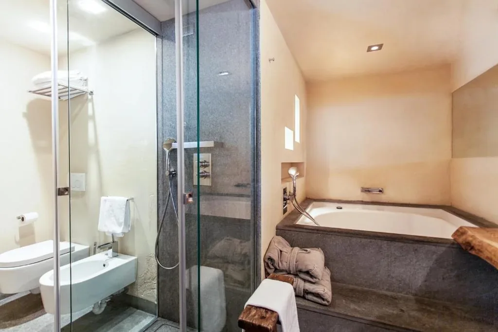 Junior Suite Deluxe — Chalet Eden Eco Hotel, Restaurant & Wellness