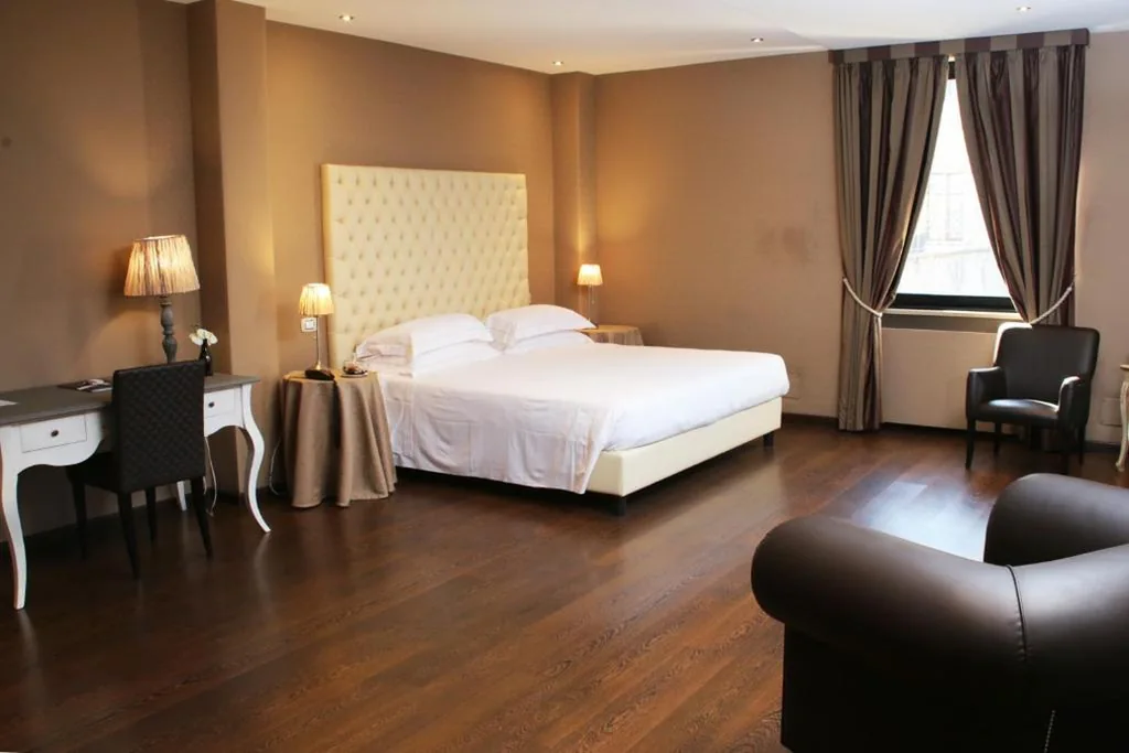 Deluxe Junior Suite — TH Roma – Carpegna Palace