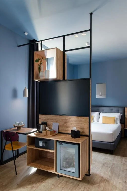 Junior Suite Deluxe — The Poet Hotel