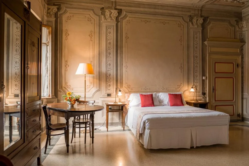Junior Suite - Castalderia Annex — Albergo Real Castello