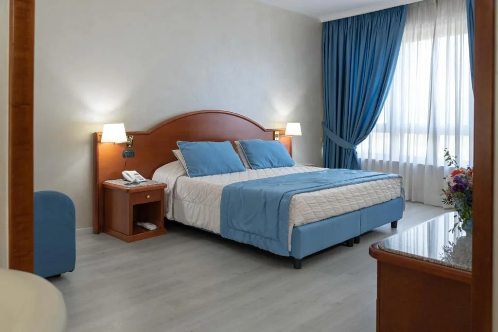 Junior Suite — Edra Palace Hotel & Ristorante