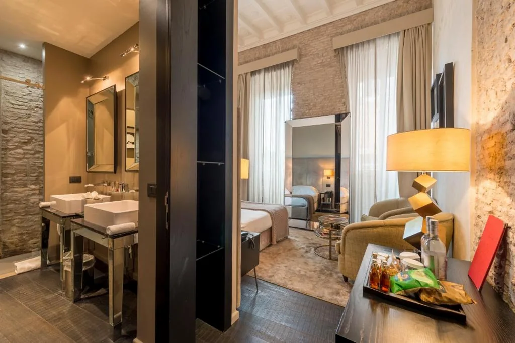 Junior Suite Executive — DOM Hotel Roma – Preferred Hotels & Resorts