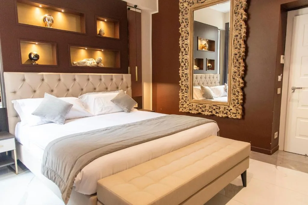 Junior Suite Familiare — Adelaide Suite Dreams