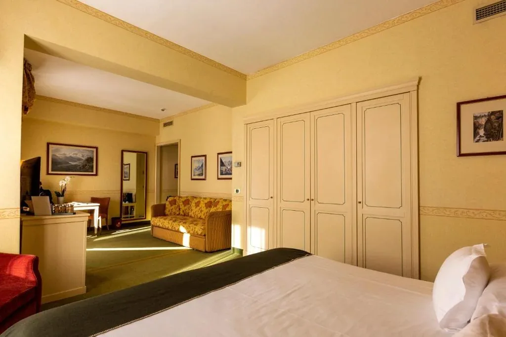 Junior Suite — Grand Hotel Royal E Golf