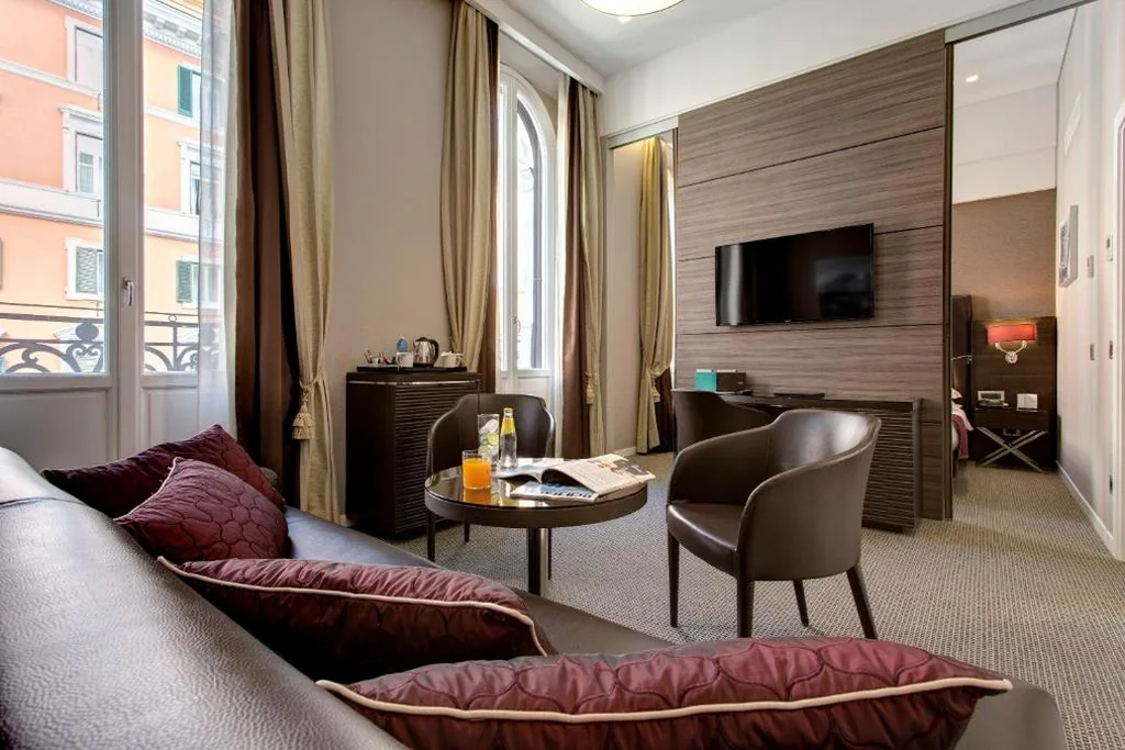 Junior Suite — Hotel Artemide