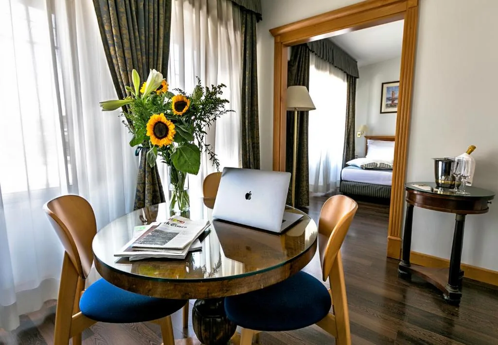 Junior Suite — Hotel Diplomatic