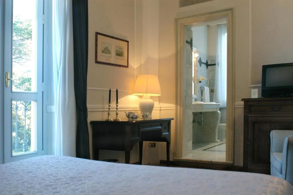 Junior Suite — Hotel Flora