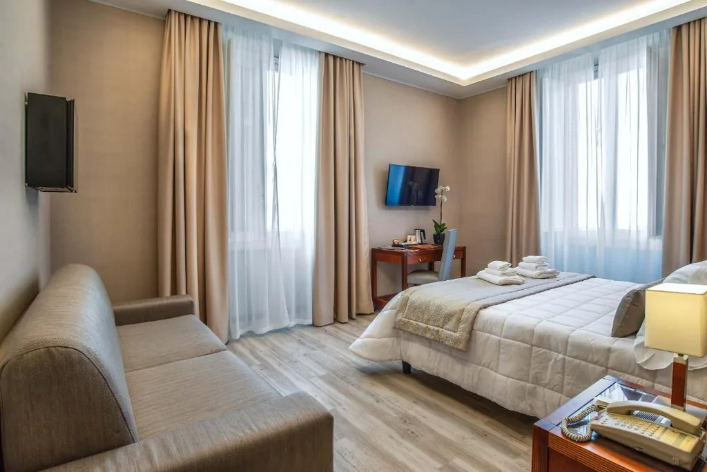 Junior Suite — Hotel Genova
