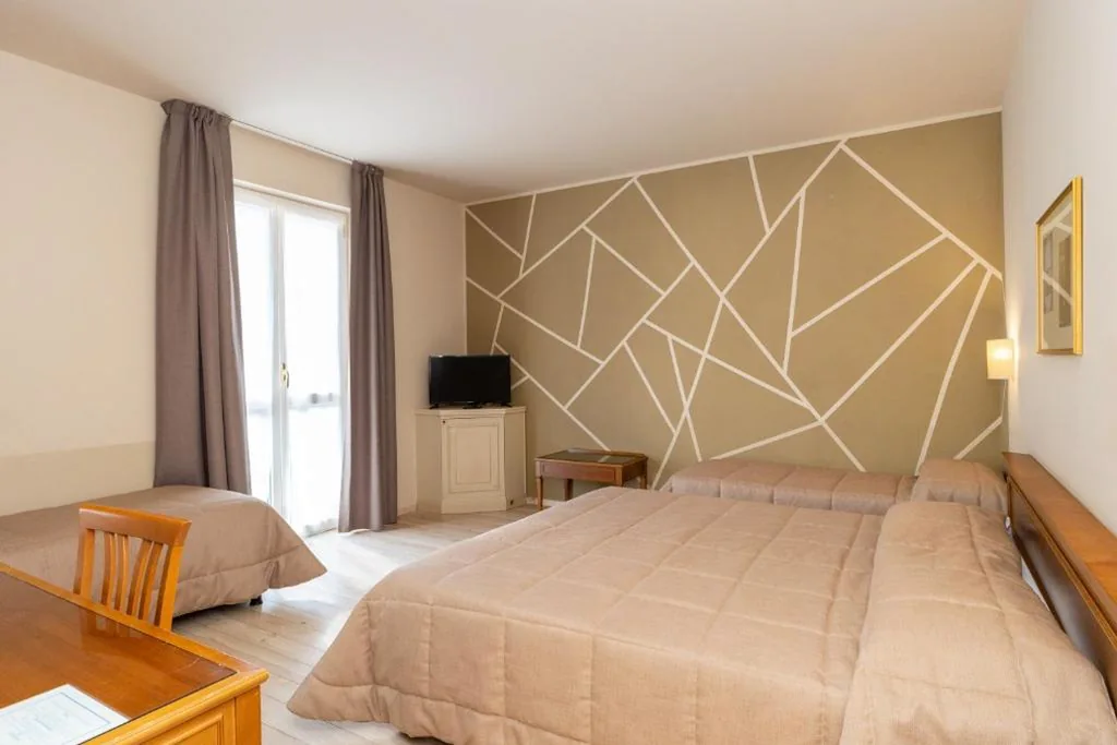 Junior Suite — Hotel Valentino