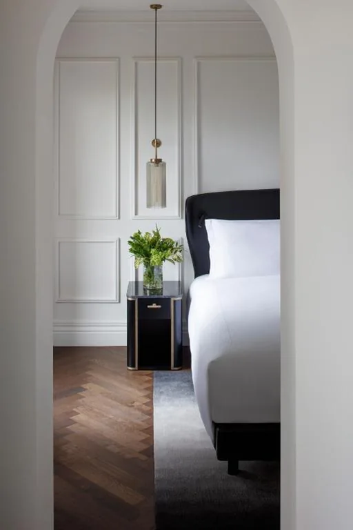 Junior Suite King con Balcone e Vista — InterContinental Rome Ambasciatori Palace by IHG