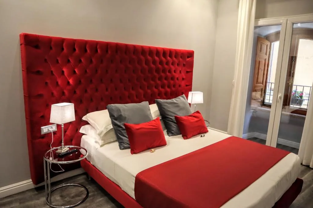 Junior Suite — MILLINA SUITES IN NAVONA