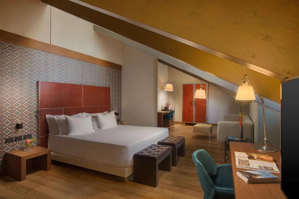 Junior Suite — NH Collection Torino Santo Stefano